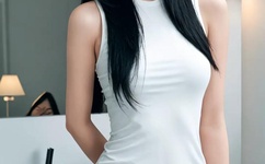 抓着班主任的两只大兔子视频